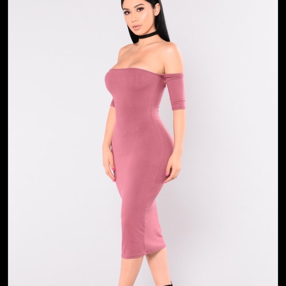 🌸Lola off the shoulder dress🌸